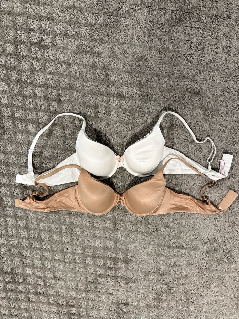 Victoria's Secret White & Nude Smooth T-Shirt Bras - 2-Pack